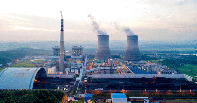 発電分野の排出削減目標を段階的に強化　2050年カーボンニュートラルに向け「発電ベンチマーク案」を提示