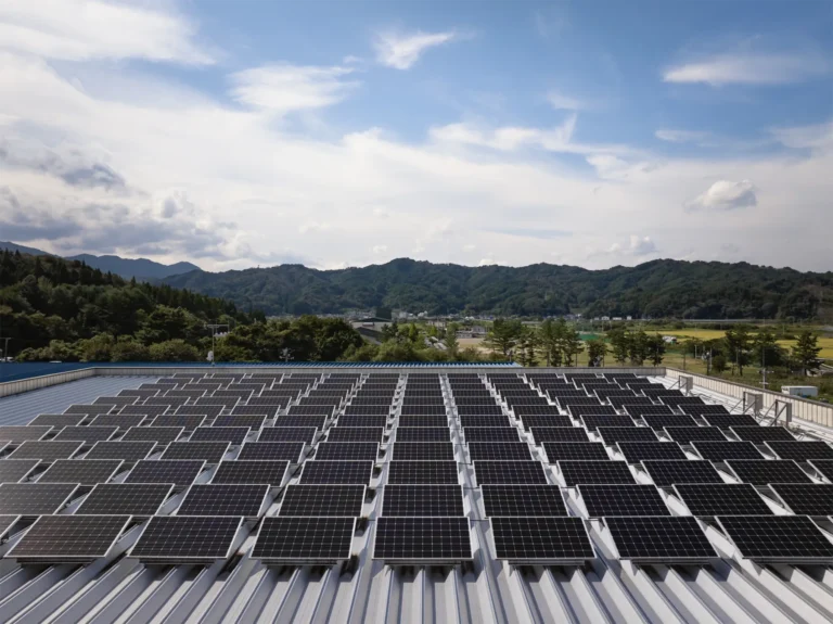 Apple、CO2排出60%削減を達成 サプライチェーンから素材、CDRまで網羅する脱炭素戦略