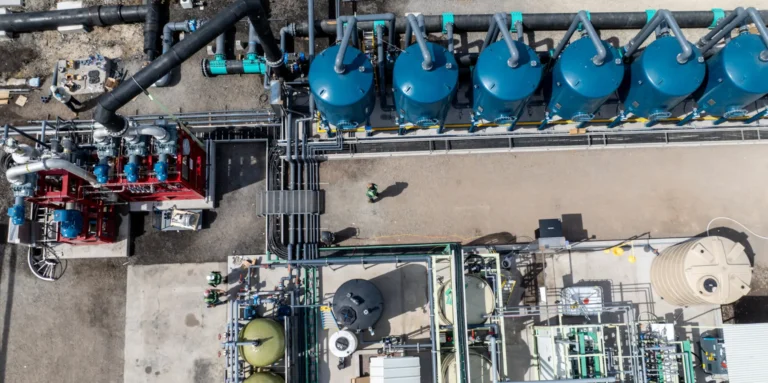 「海水からCO2を直接吸収する」製造拠点を開設、米国内でバリューチェーンを確立