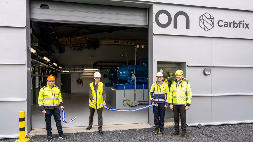 「今後10年間で累計15万トンのCO2を鉱物化へ　アイスランドの地熱発電所 で陸上CDR「Steingerður」稼働」のアイキャッチ画像