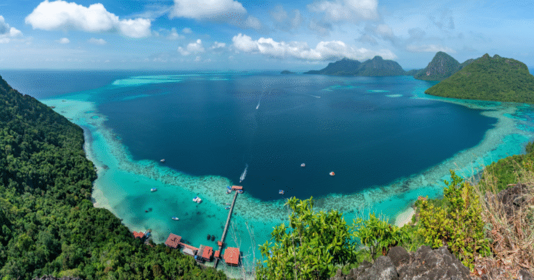 「マレーシア沖CCS開発、国内初」Petronas子会社が査定許可、三井物産・TotalEnergiesと連携