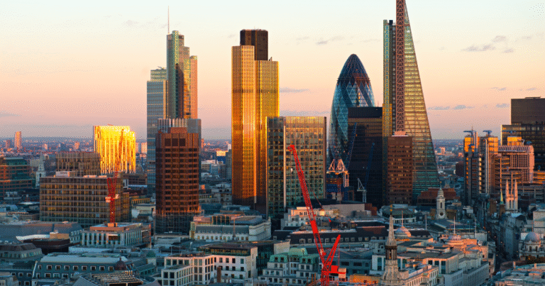 英国の政府系投資機関が5カ年戦略を発表　CCUS・CO2除去の脱炭素やエネルギー事業などに「1000億ポンド」を...