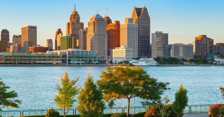 米ミシガン州が石油大手を提訴　「再生エネ抑制」は独占禁止法違反と主張